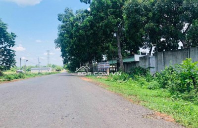 Cần sang nhượng gấp lô mặt tiền Lý Thái Tổ, xã Long Tân, huyện Nhơn Trạch, tỉnh Đồng Nai.